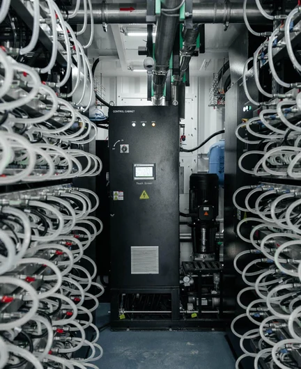 364a3eee-0d8e-4b79-9013-48c3f9336a09-bitcoin-mining-hosting-russia-kazan-40.jpeg